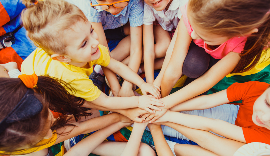 PVC地板用心關注兒童健康成長